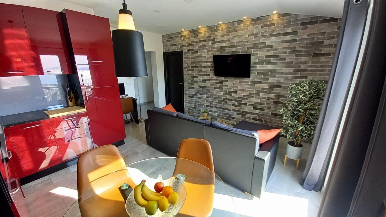 Apartmani Omrcen Baska Voda Exterior photo